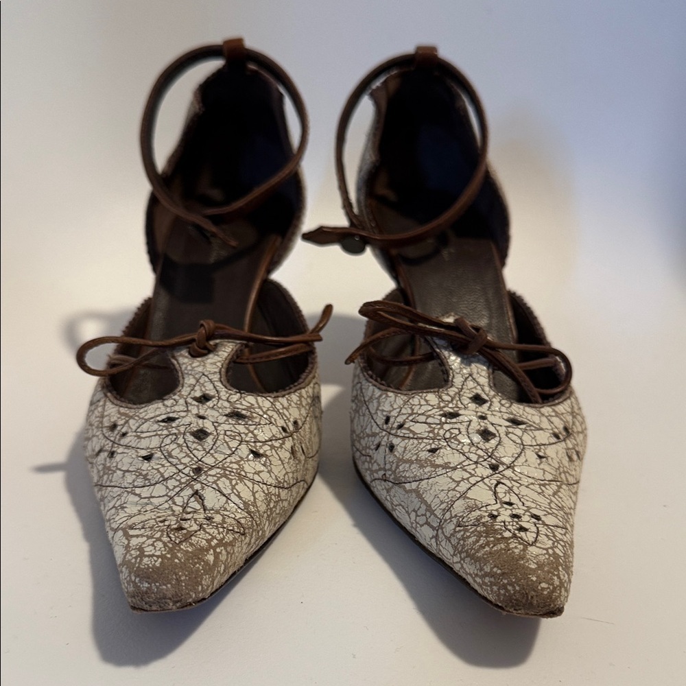 Fatte a Mano Vintage Elegant Brown and Cream Distressed Made in Italy 37.5/US7